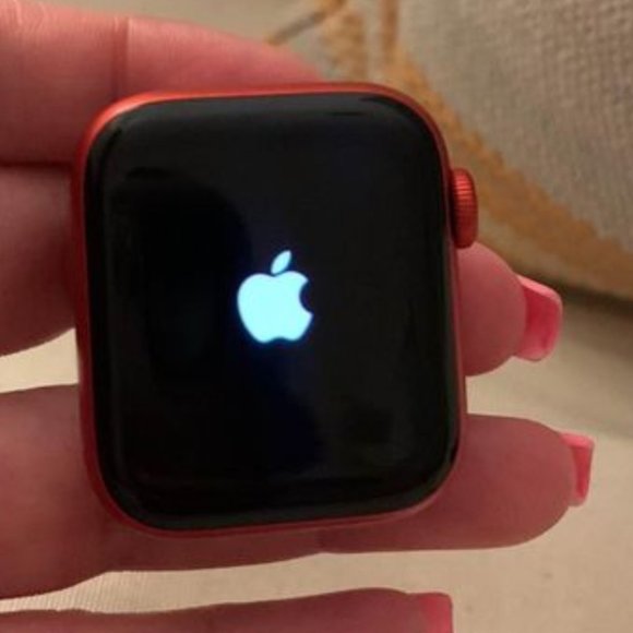 Apple watch series 6 40mm red aluminum